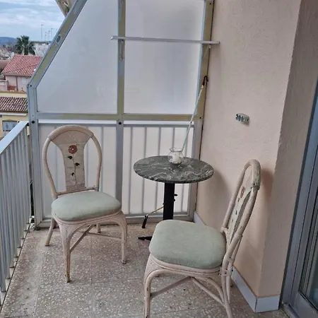 Apartment Leo